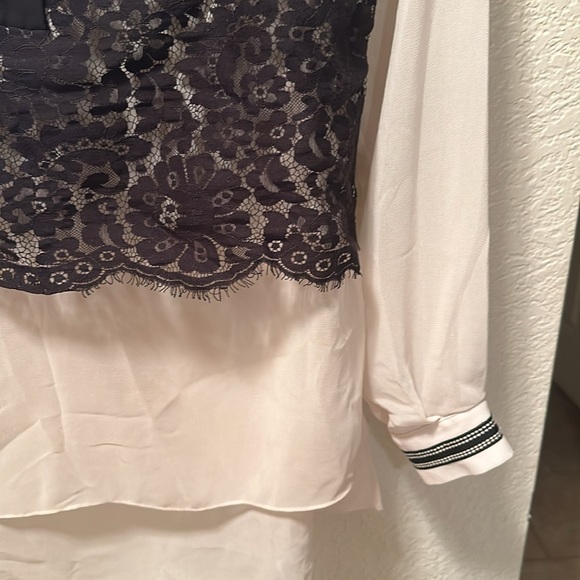 Cream and black blouse - Picture 3 of 3